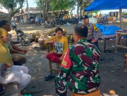 Keakraban Serka Jamarin Bersama Warga Ulak Karang Utara Jadi Wujud Kedekatan Babinsa Koramil 01/PBU