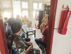 Babinsa Koramil 01/PBU Serka Iswadi Aktif Ikuti Rapat Pemilihan Ketua LPS Kelurahan Air Tawar Barat