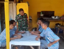 Babinsa Kelurahan Purus Sertu Hendri Patrizon Dekat dengan Pelajar, Ajak Generasi Muda Tingkatkan Disiplin Belajar