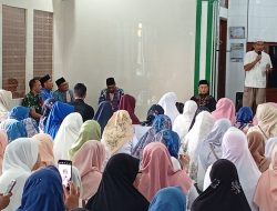 Babinsa Sertu Maiko Muriyanto Dampingi Kegiatan Majelis Taklim, Ajak Warga Flamboyan Baru Jaga Kebersamaan dan Ketakwaan