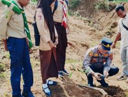 Kapolsek Talamau AKP Riki Hijaukan Perbukitan Rantau Pauah, Bukti Nyata Polri untuk Masyarakat dan Alam