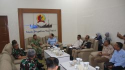KASDAM XX/TUANKU IMAM BONJOL TERIMA KUNJUNGAN SILATURAHMI ANGGOTA DPD RI H. IRMAN GUSMAN, S.E., M.B.A., DI MAKODAM